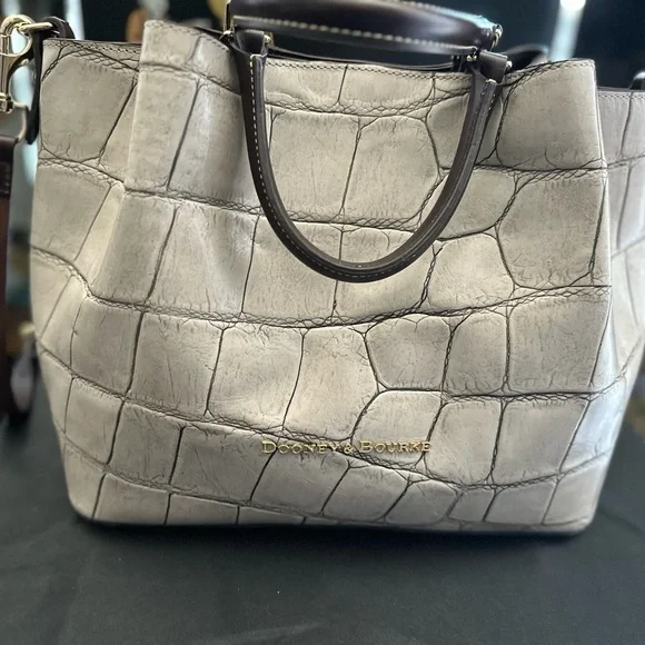 Dooney & Bourke Croco Embossed Large Barlow - Picture 2 of 7